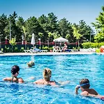 Апартамент грийн форт нокс Слънчев бряг